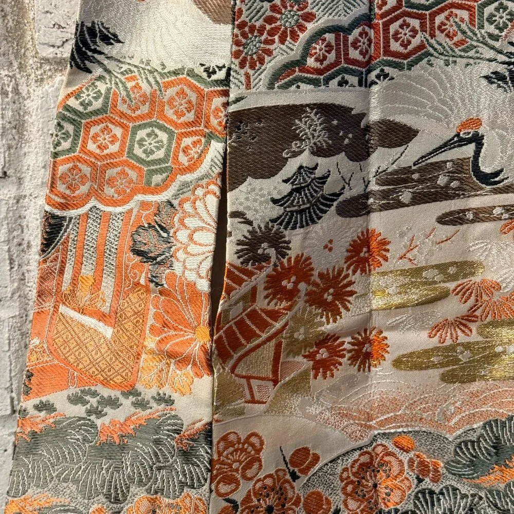 1940s/1950s Vibrant Japanese Silk Damask Cape w/ Tie Closure - Picture 4 of 9